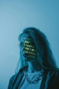 Digitálna identita: Kto sme online? Kto sme online ?