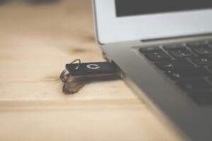 Ako vytvoriť bootovateľné USB : Jednoducho a rýchlo Ako vytvoriť bootovateľné USB